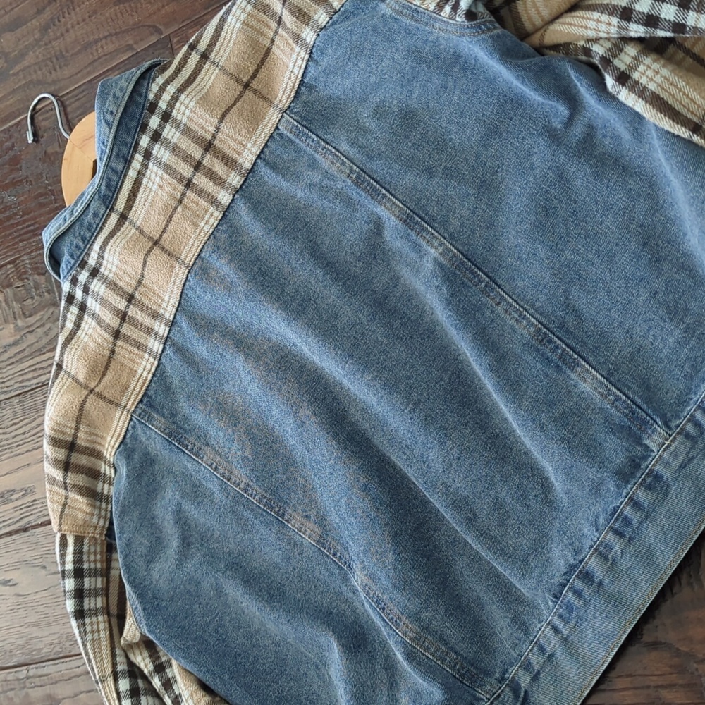 BLUE B COLLECTION I Boutique Denim & Plaid Flannel Contrast Jean Jacket, L - Picture 5 of 15